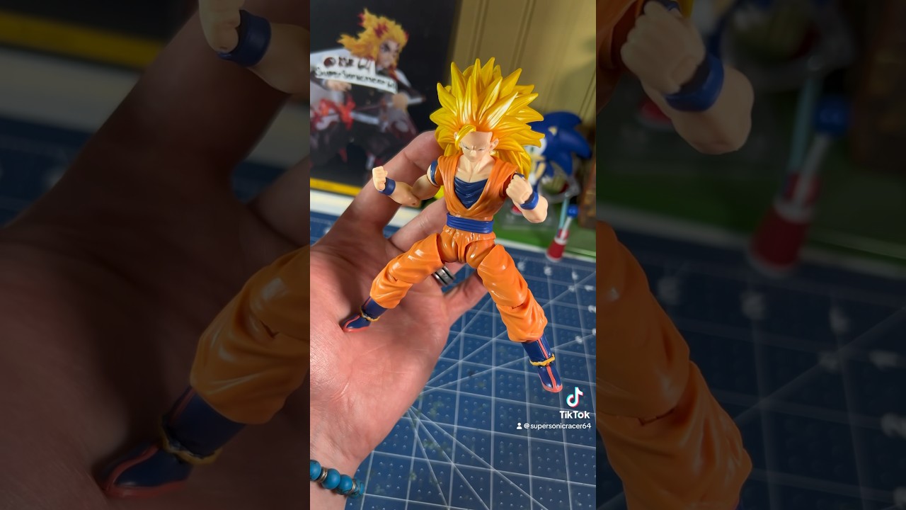 Dragonball Evolve Super Saiyan 3 Goku Action Figure!! 