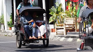 RICKSHAW YOGYAKARTA Ride from Malioboro to Prawirotaman (Indonesia)