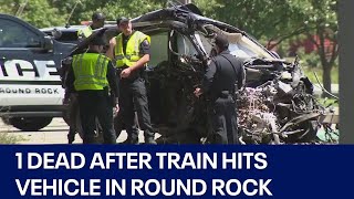 Deadly train vs. vehicle wreck shuts down I-35 frontage roads in Round Rock | FOX 7 Austin