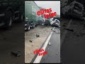 VÍDEO - Carreta desgovernada atinge diversos carros na serra de Petrópolis