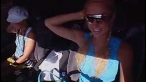 Paris Hilton & Nicole Richie - Sanasa