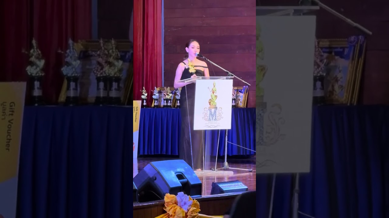 #นุ่นเนตรชนก #เพชรวิเชียร - รับรางวัลดาวเมขลา ลิเกหญิง มหาชนแห่งปี กรมประชาสัมพันธ์ #กรุงเทพ