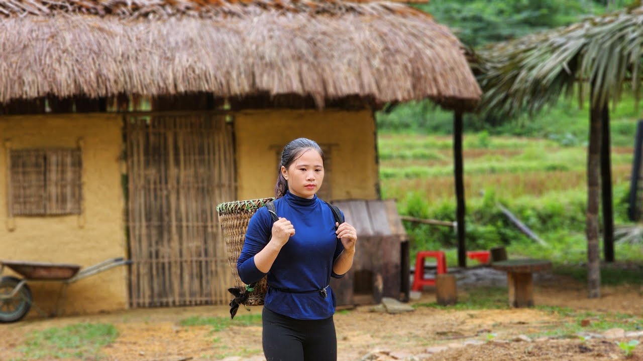 CEO Trieu Mai secara pribadi membuat gerbang dan pagar bambu yang indah, hidup selaras dengan alam