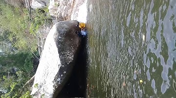 tắm thác nước buôn h