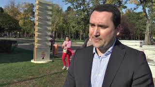 Postavljen Svetski putokaz na ulazu u Veliki park Postavljen Svetski putokaz na ulazu u Veliki park