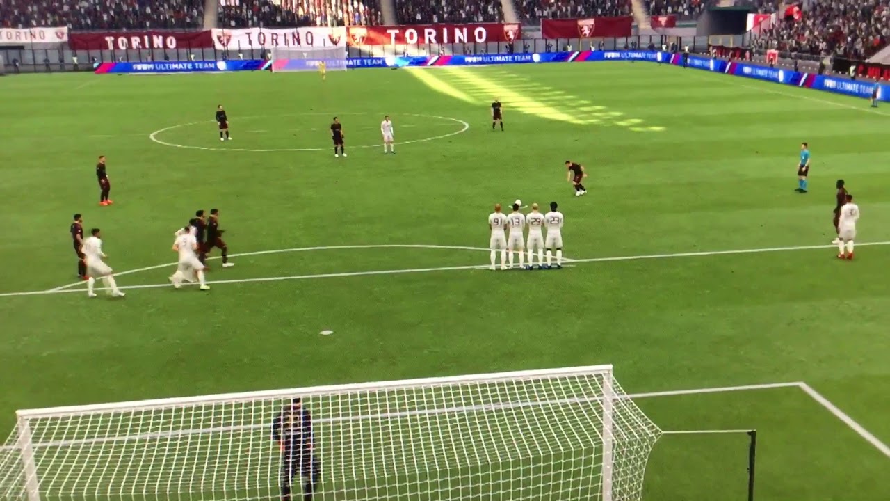 Kieran trippier amazing top corner free kick Fifa 19 YouTube