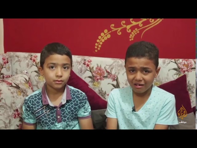 ابن معتقل: "رجعولي بابا عشان ألعب معاه.. نفسي أفرح بيه شوية"