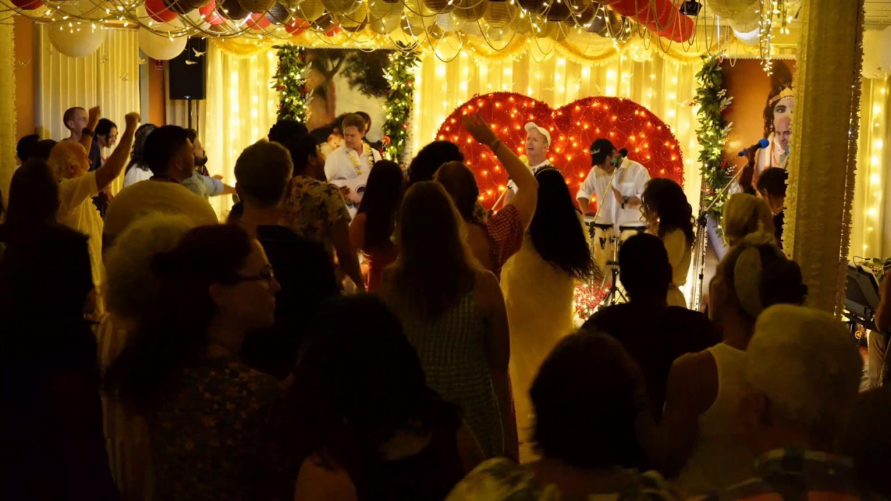 Christmas Kirtan Party 🥳❤️