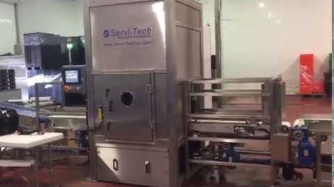 Foldable crates washing line by Servi-tech