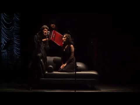 Piaf e Brecht - A Vida em Vermelho