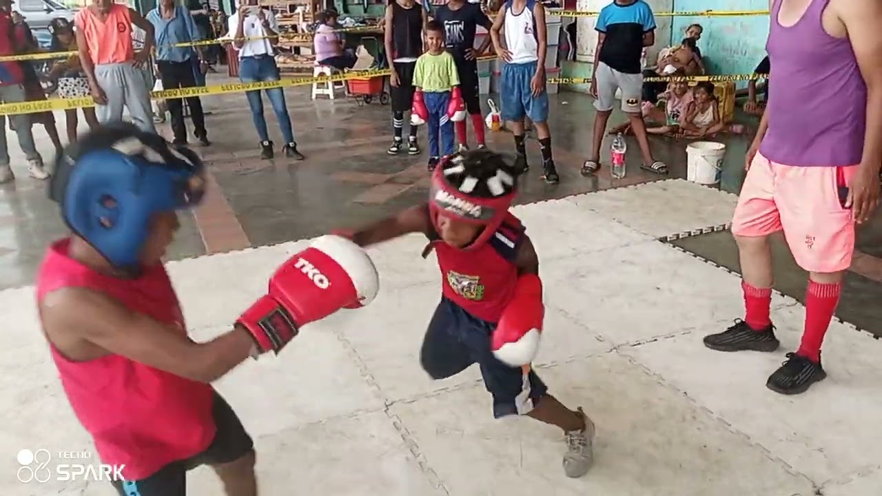 Golfiao vs pico karleroboxing vs Jesús guaraches evento en el mercado campesino 07.06.2025