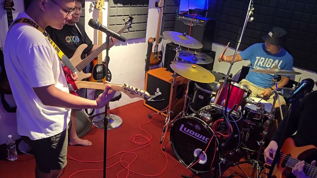 Buried myself alive - The used (Cover By: Lunari)