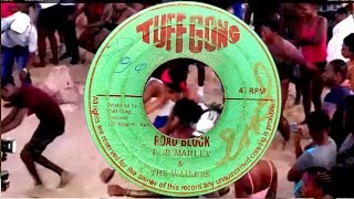 Bob Marley & The Wailers Road Block