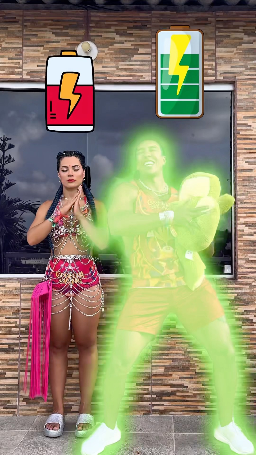 Como está a bateria do seu celular?​⁠@mayca.brasil #dancer #trend #funny #shorts
