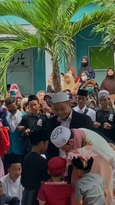 Masya Allah sungguh lembut hatinya Alwi Asegaf.