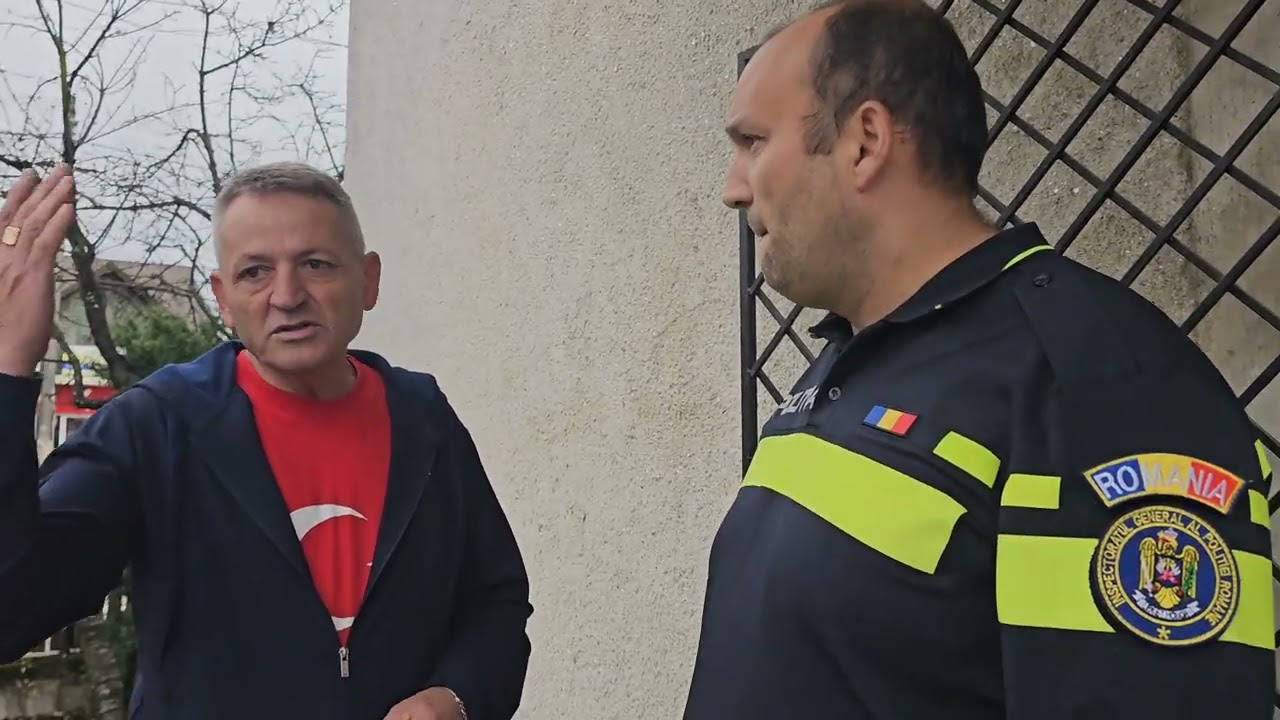 Comisar șef se teme de icoana făcătoare de minuni, primarul priceput si cu diplomație a primit darul