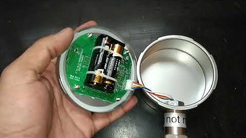 Portable pressure gauge review and function details. Industrial electronic pressure measurement