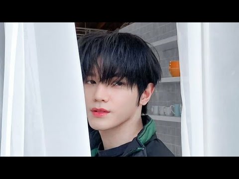 LEE TAEYONG FMV | Paris In The Rain (Lauv)