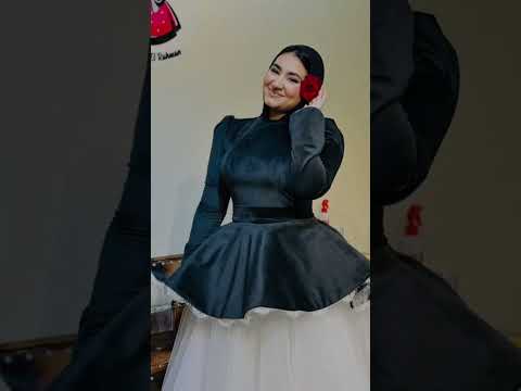 من اول مره شوفتك