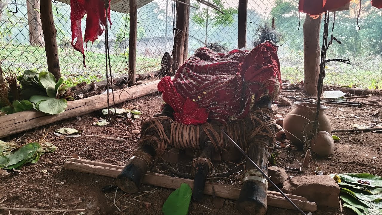 बकरा वटटी परिवार में माता पाण्डे लया (बड़े रानी) के द्वारा नीति नियम की जानकारी।माता से (न्यौता गुड)