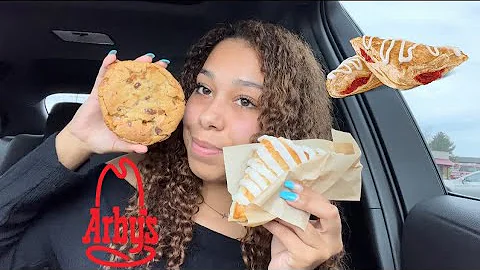 Trying Arbys Dessert menu items! YUMM😋!!!