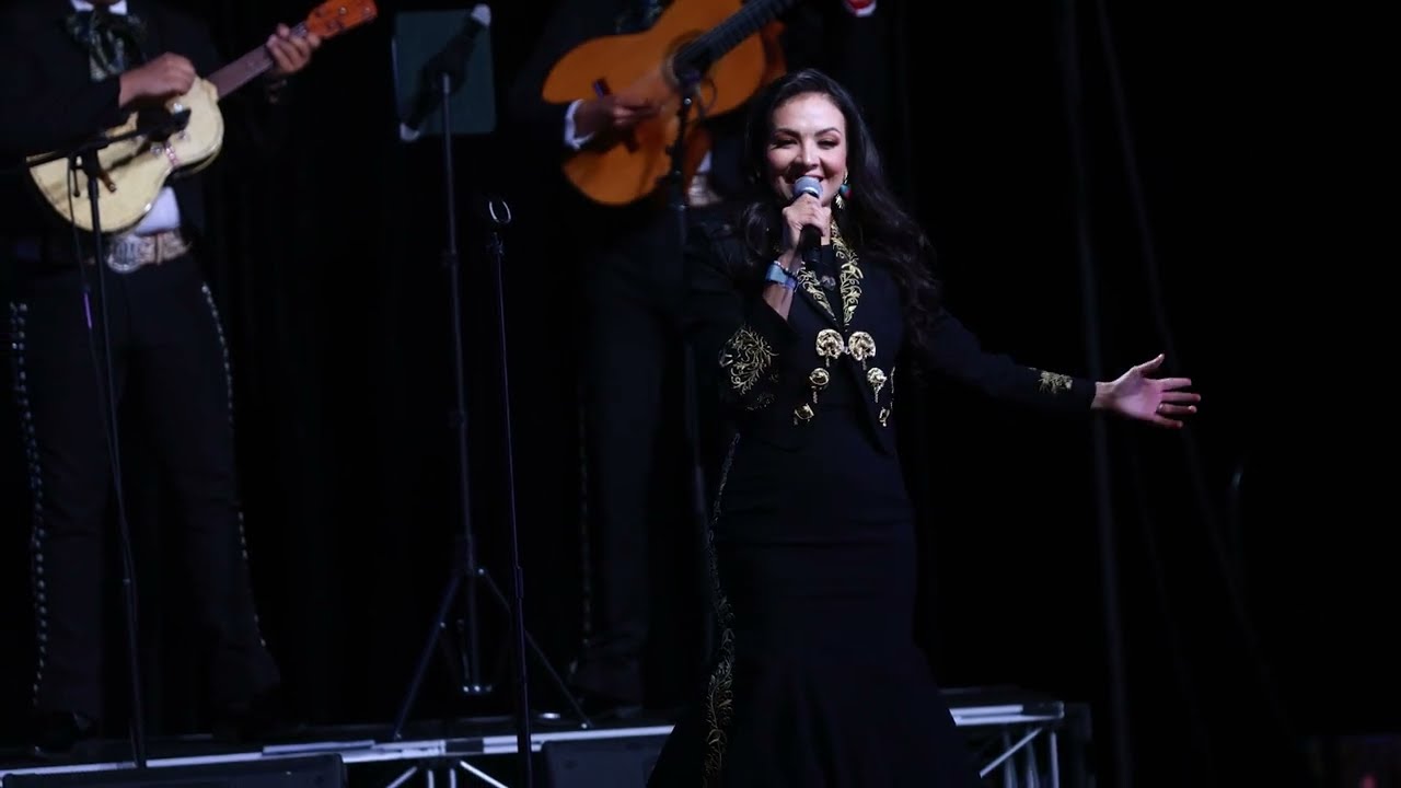 Lupita Infante - Popurrí de José Alfredo Jiménez (Ella / Tú Recuerdo y Yo / Canta, Canta, Canta)