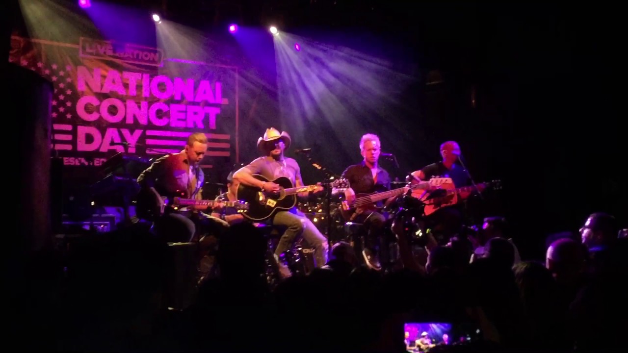 Jason Aldean performing Any Ol' Barstool YouTube