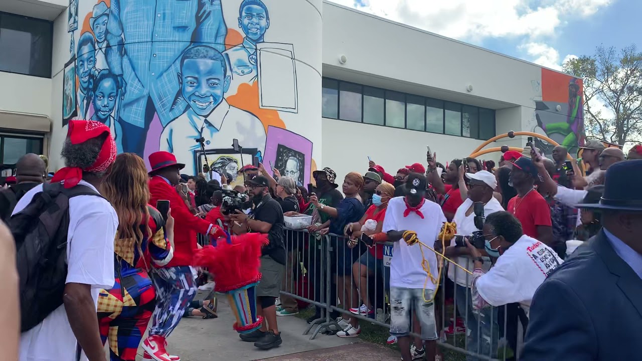 Dumaine Street Gang Coming Out The Door December 5, 2021