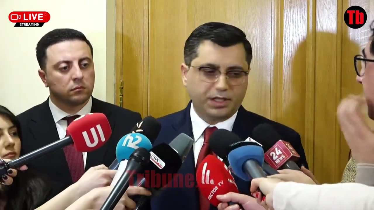 Ինչո՞ւ եք շոու անում, Էջմիածնի գանձերը ինչպե՞ս եք կանխելու, որ չտանեն