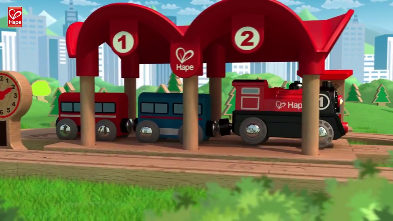 Circuit de train en bois - Hape - lapouleapois.fr