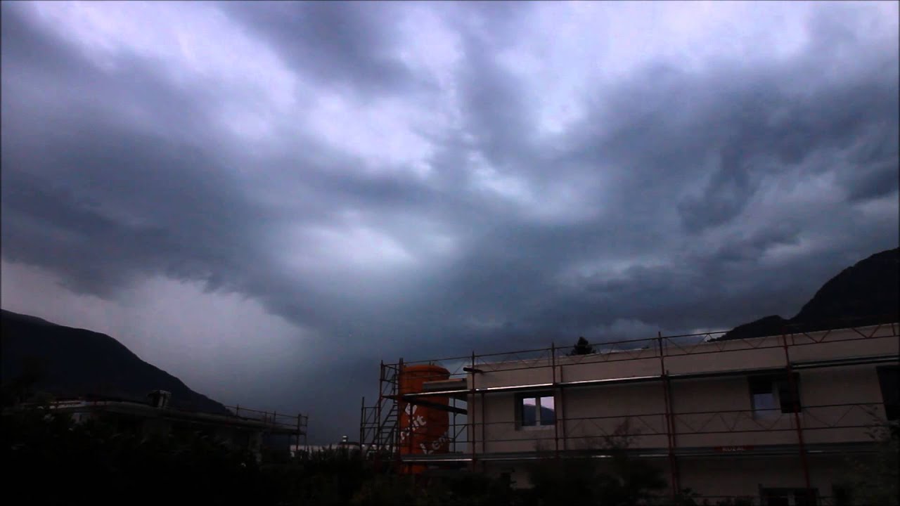 stormfront timelapse Vetroz Valais 08.08.2014