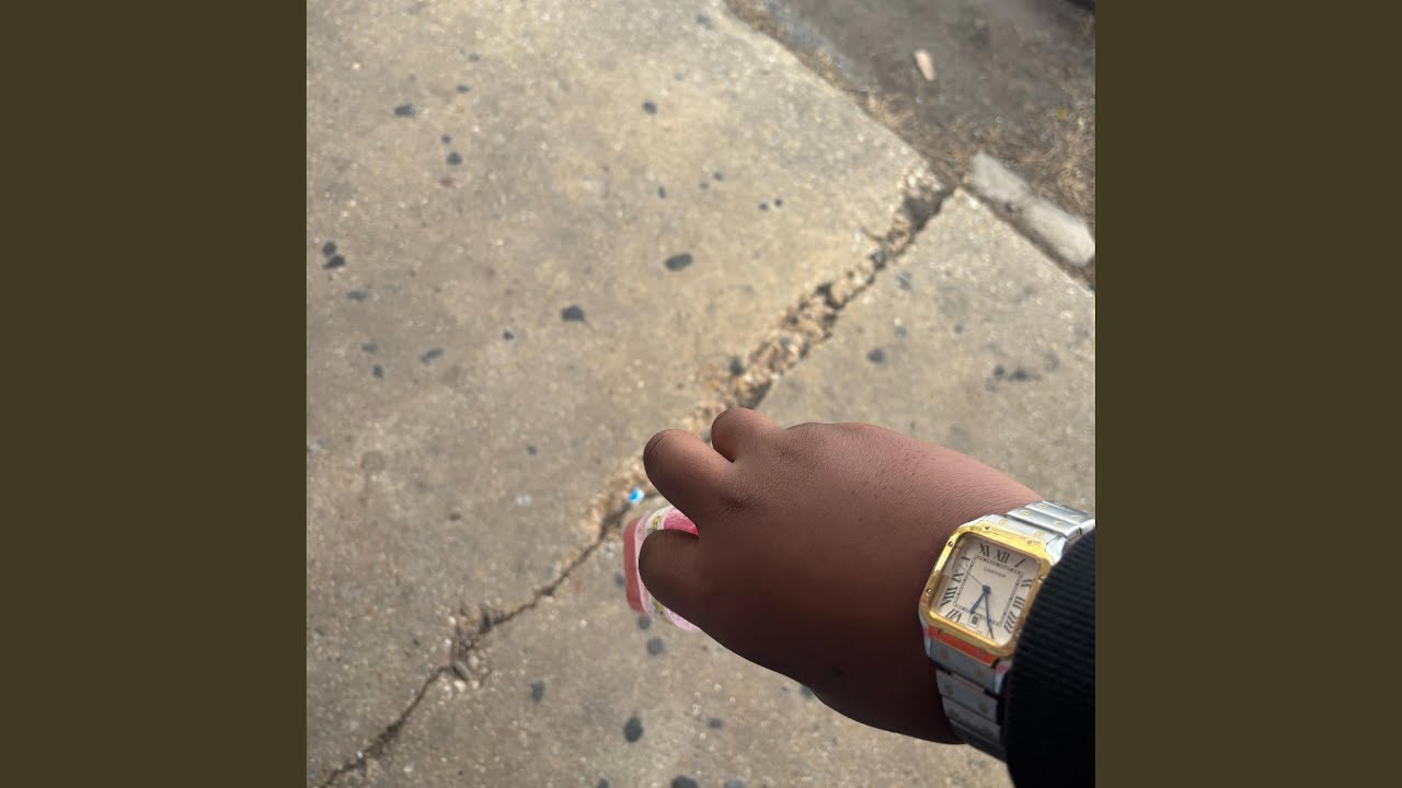 Walkin wit 30 (feat. Sp4lfatwop)