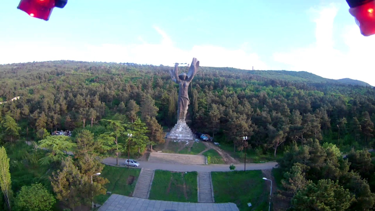 День победы 9 мая 2017. Тбилиси ваке парк( парк победы )