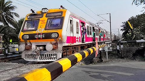 Furious Speedy New Medha EMU & Old Conventional EMU Skip through Railgate | Eastern Railways