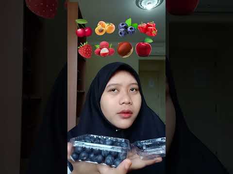 MAKAN SERBA EMOJI BUAH