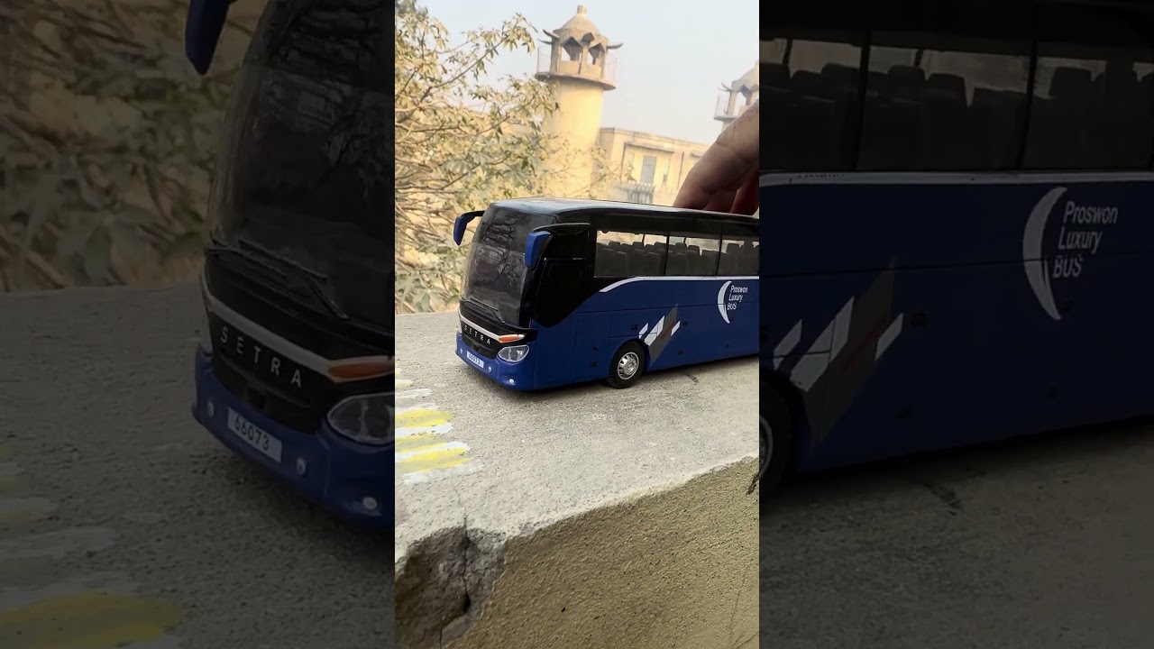 High scale model bus 