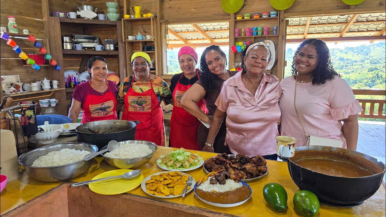 La Recibimos En La Cocina y Le Dimos Esta Sorpresa. COMIDA TIPICA. La vida del campo