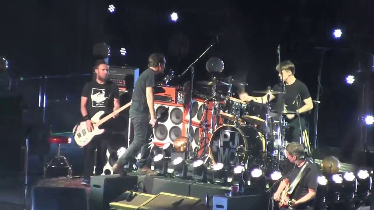 Pearl Jam Quebec City "Porch" HD Videotron center 2016 YouTube