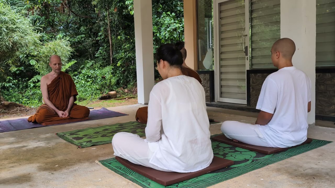 Стихи Дхаммапады 296–301: Хорошо пробужденный