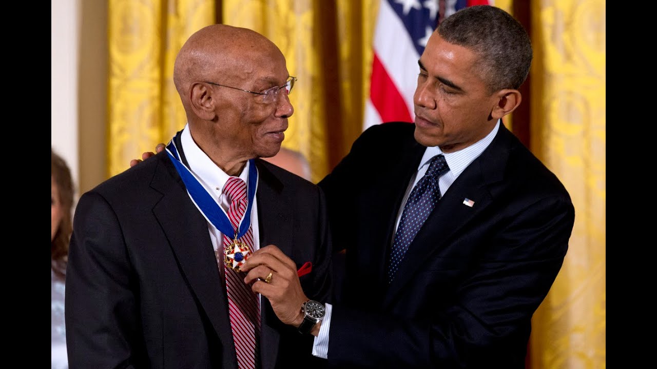 ERNIE BANKS - Tribute to a True Legend