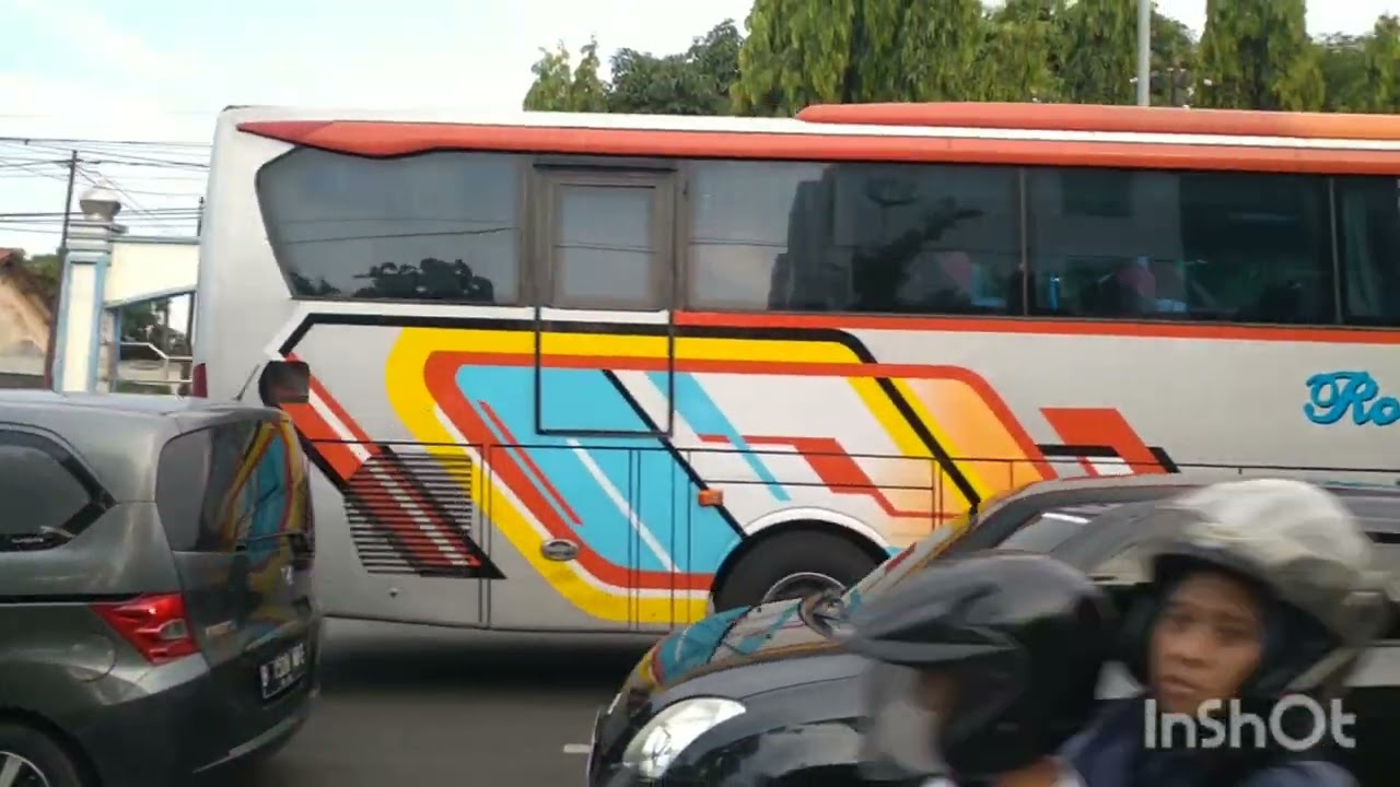 Wisata hobby penggemar bis bekasi 