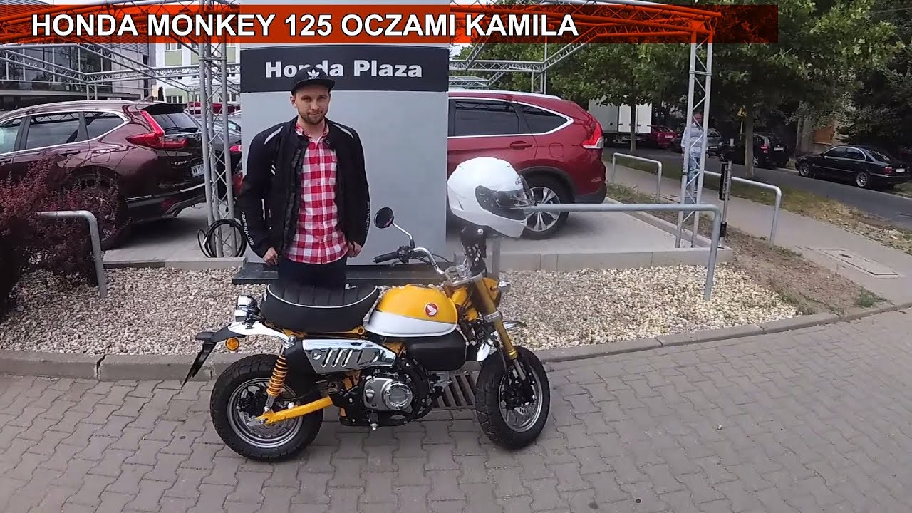 Krzysztof Honda- #125 Honda Monkey 125 2019 oczami Kamila