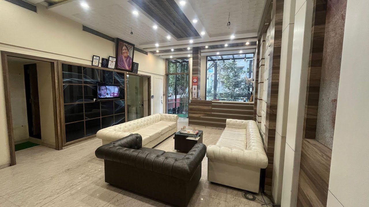 Prashant Hotel | Indore, India | Hotel Review 🏩