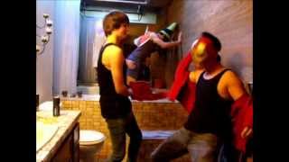 Harlem Shake (Bathroom Edition)