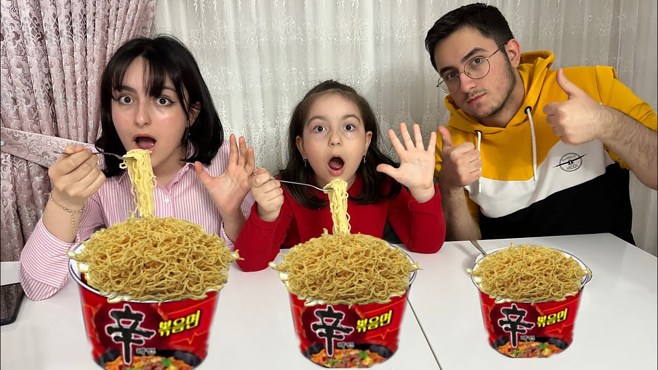 BÜYÜK, ORTA VEYA KÜÇÜK YEMEK YARIŞMASI CHALLENGE ?!