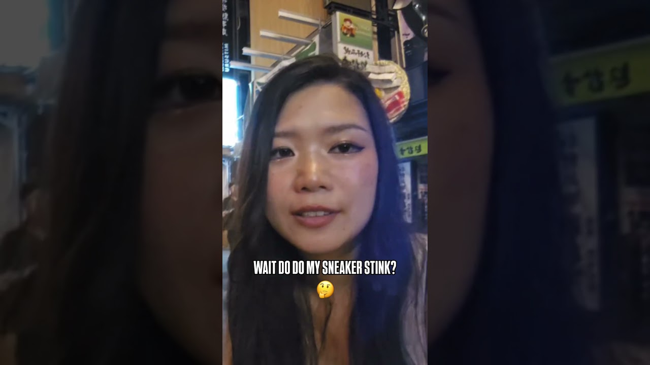 Sneaker smell check