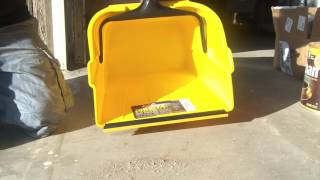 Quickie Dust Pan