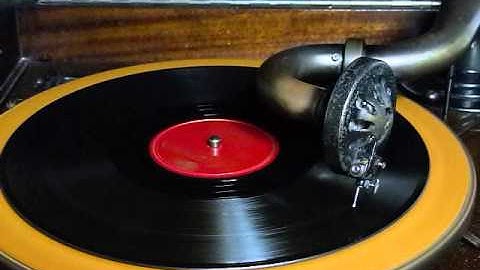 BUCKET GOT A HOLE IN IT （KID ORY and his CREOLE JAZZ BAND）