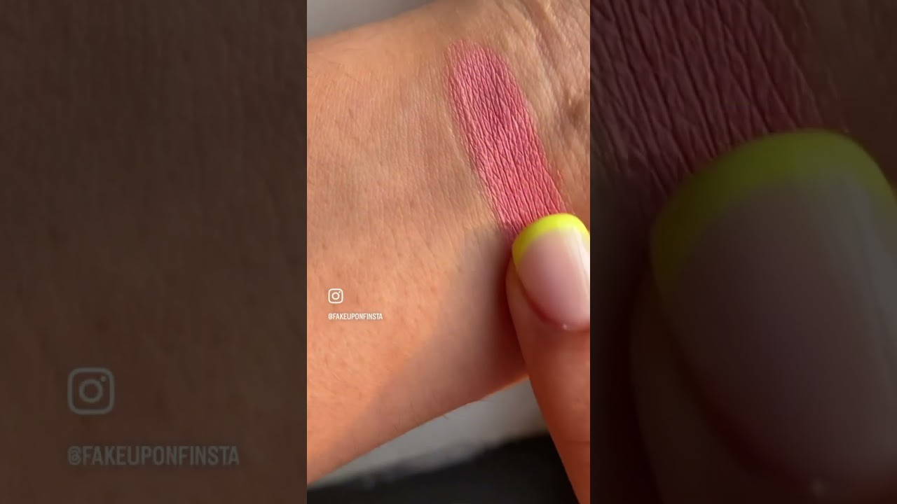 Too faced blush-golden hour🌤️ 