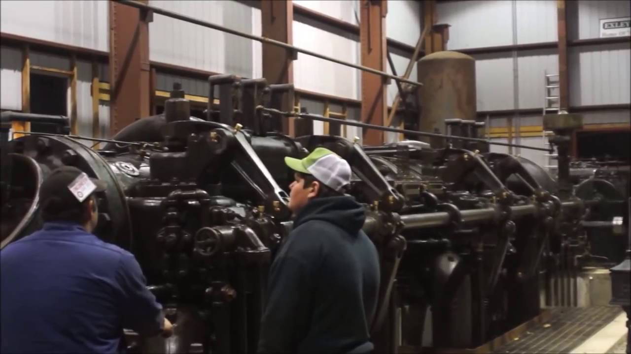 600 Hp Snow Engine at Coolspring Night Run - YouTube